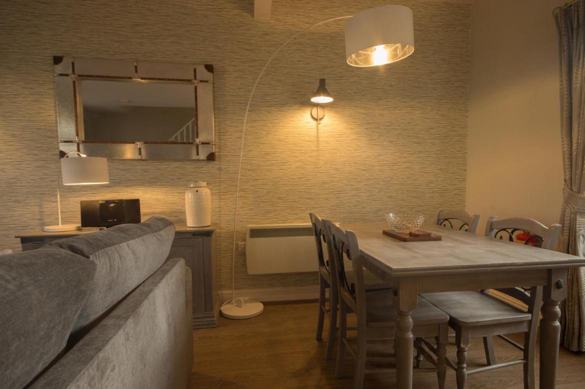 Eyam Cottage - Darwin Lake Holiday Village Матлок Екстериор снимка